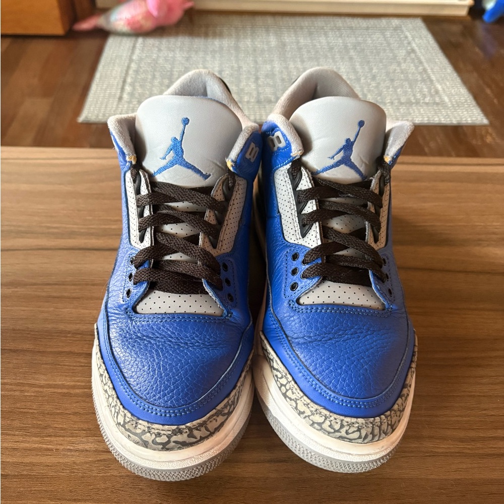 Jordan 3 Retro “Varsity Royal”. CT8532-400. Size 8